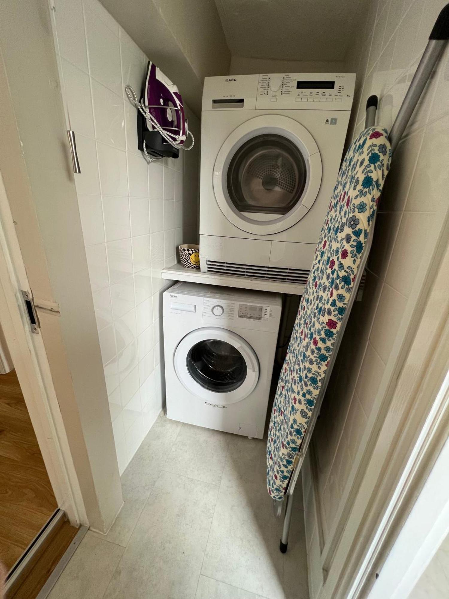 Stay In Yeovil Town Centre, Large 2 Bd Apt With Parking, Sleeps 4 외부 사진